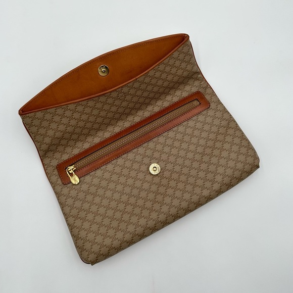 Authentic Vintage Celine Macadam Triomphe Leather Clutch Bag - Picture 13 of 17